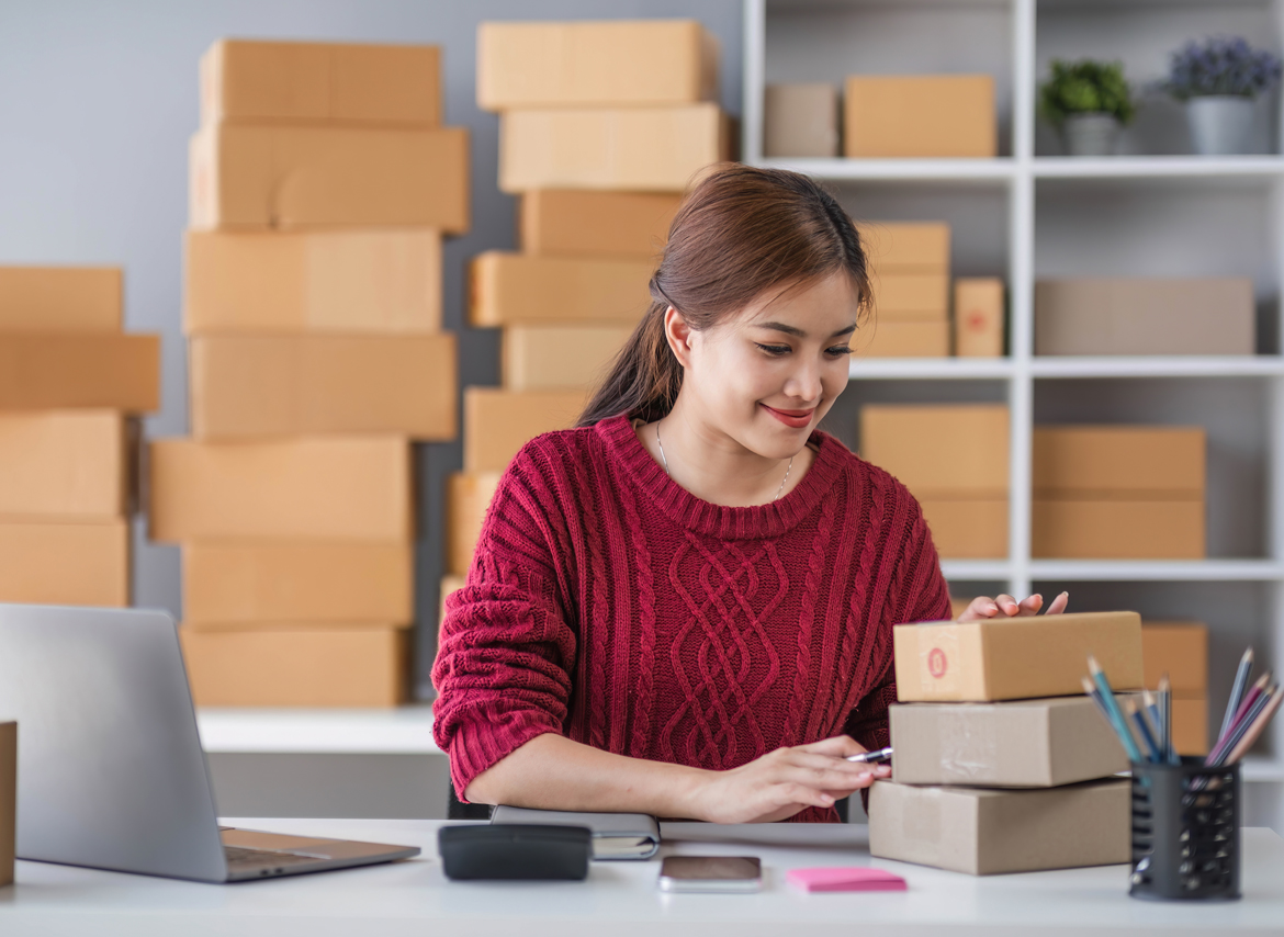 Correct Amazon FBA label placement on packaging